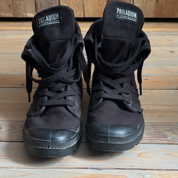 Palladium Shoes - Palladium Baggy size US 8